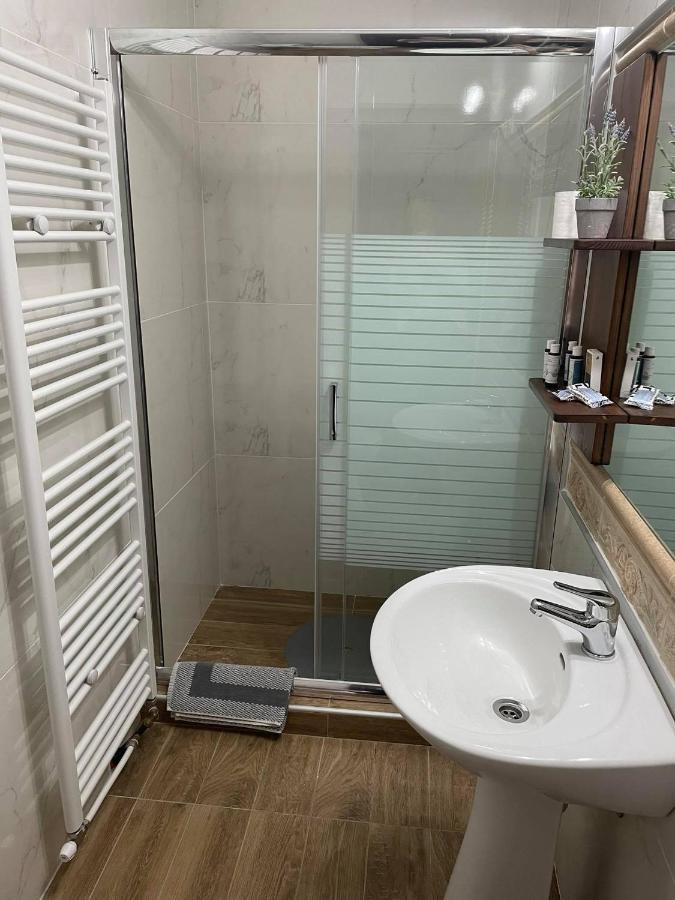La Noi Guesthouse Samarína Zewnętrze zdjęcie