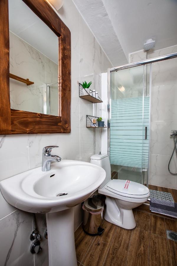 La Noi Guesthouse Samarína Zewnętrze zdjęcie