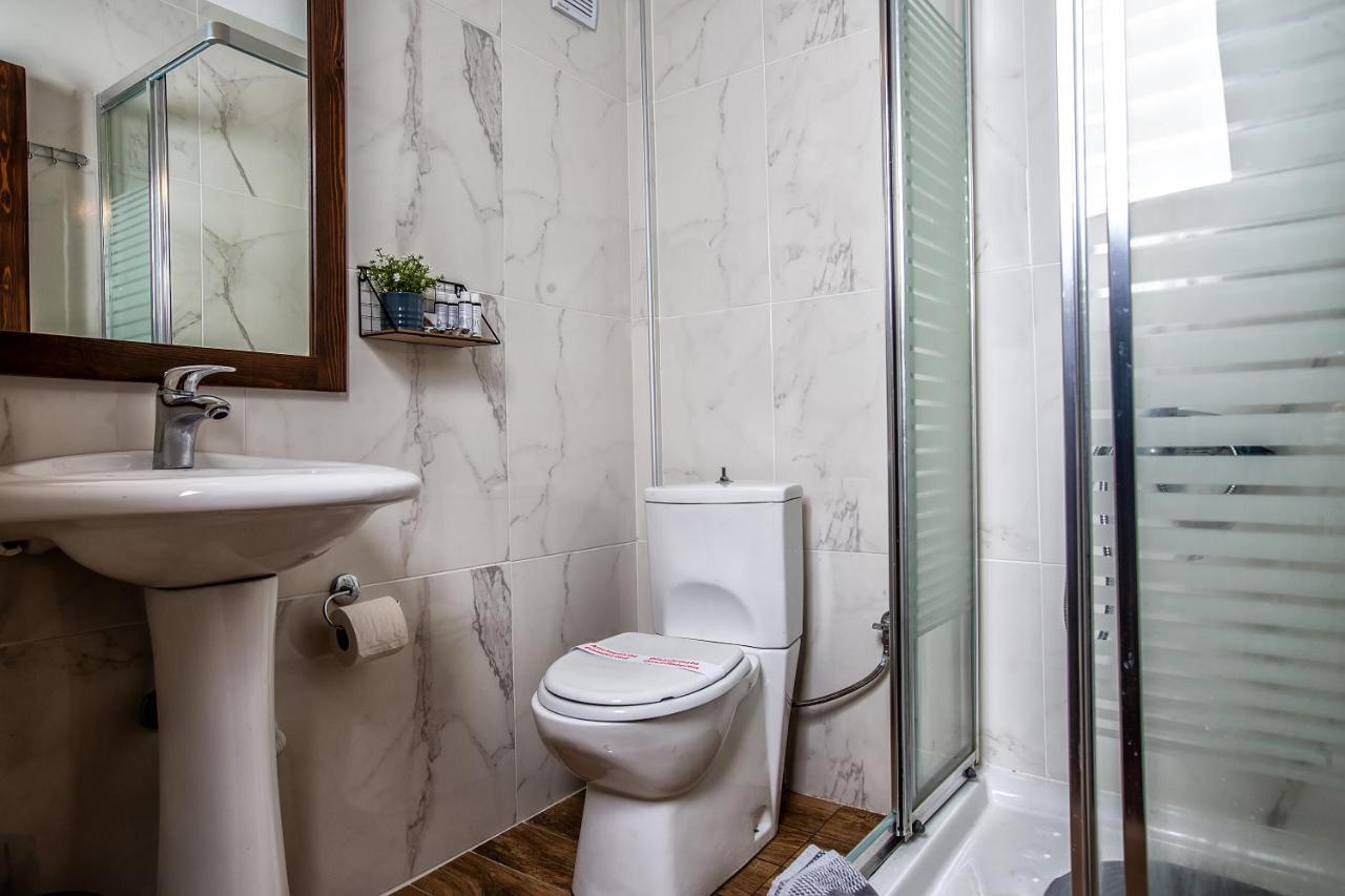 La Noi Guesthouse Samarína Zewnętrze zdjęcie