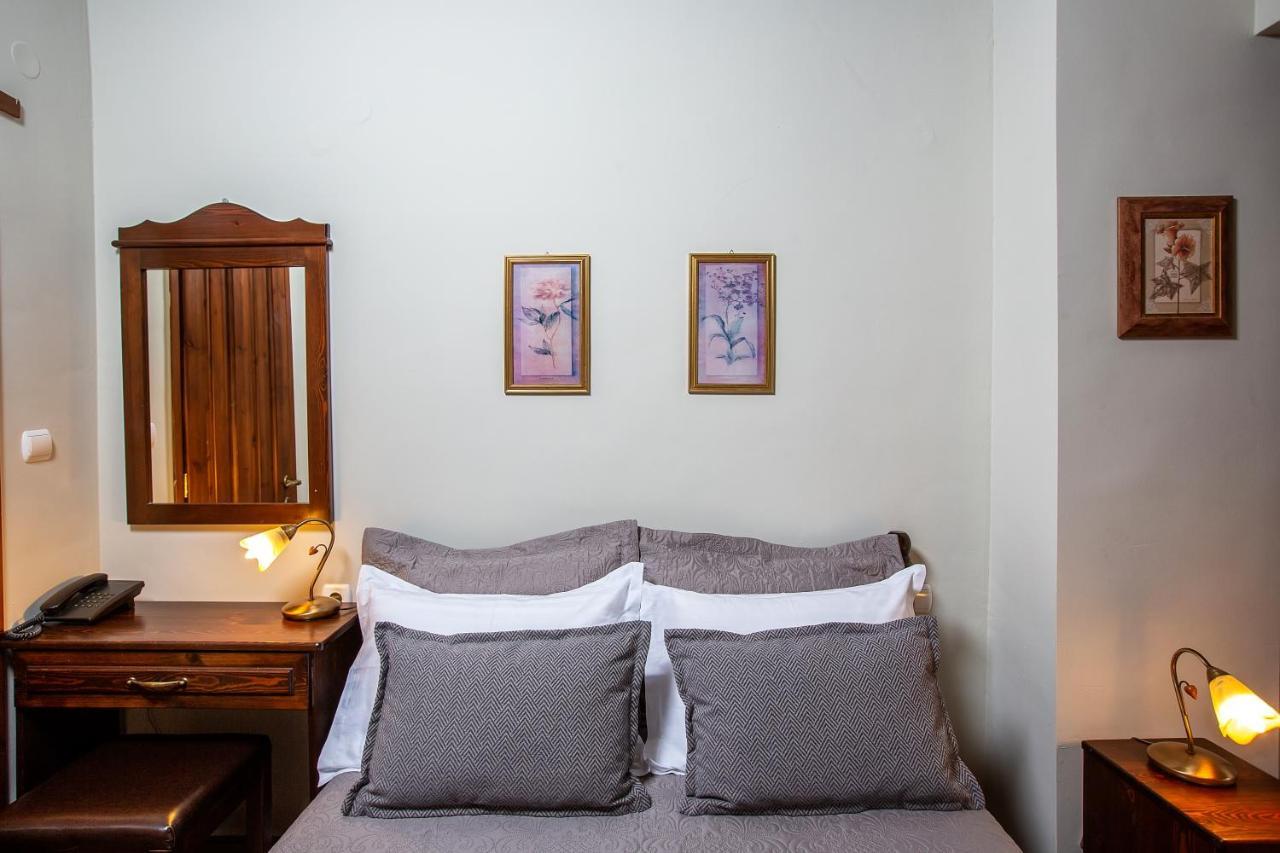 La Noi Guesthouse Samarína Zewnętrze zdjęcie